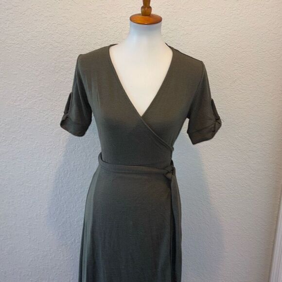 NWT GAP knit moss green wrap dress XS knot sleeve - Picture 2 of 12